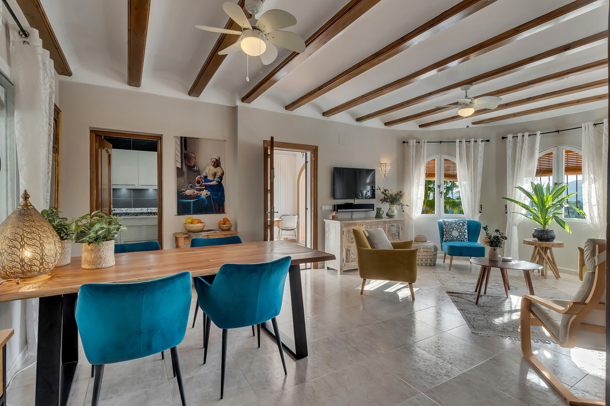 Se vende Villa - Chalet de 5 dormitorios en Costa Blanca, Alicante, España