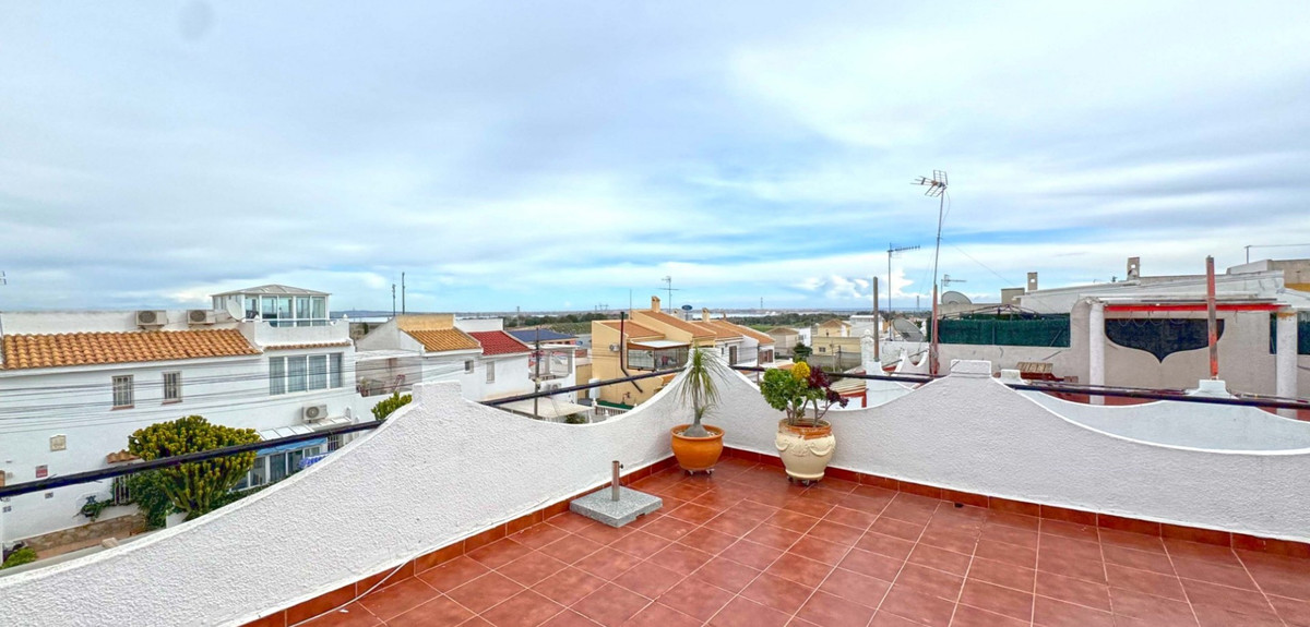 Se vende Pareada de 2 dormitorios en Costa Blanca, Alicante, España