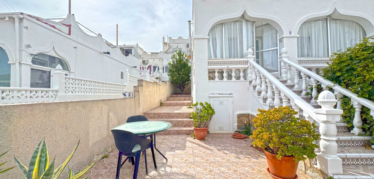 Se vende Pareada de 2 dormitorios en Costa Blanca, Alicante, España