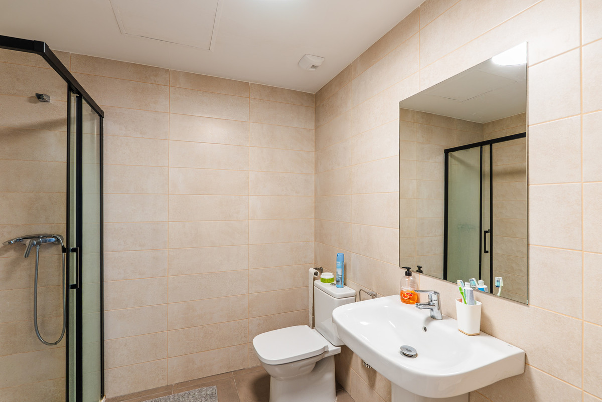 Se vende Apartamento Planta Media de 3 dormitorios en Costa Del Sol, Málaga, España