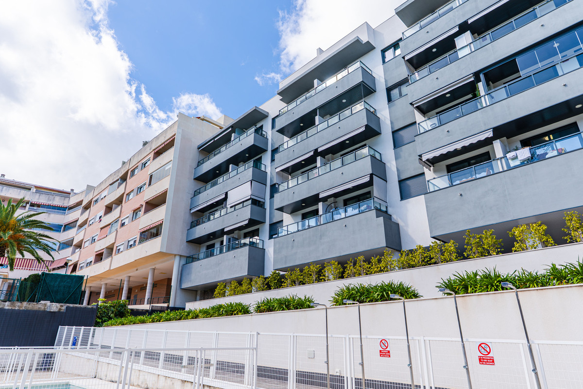 Se vende Apartamento Planta Media de 3 dormitorios en Costa Del Sol, Málaga, España