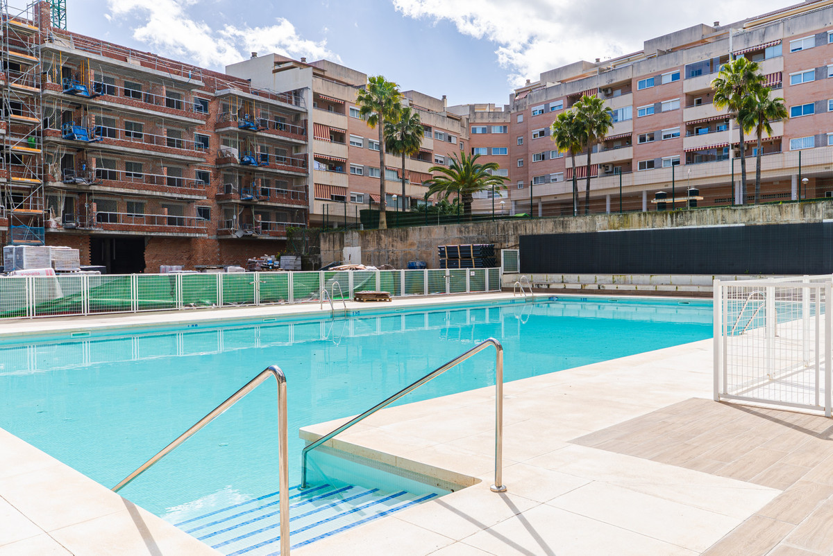 Se vende Apartamento Planta Media de 3 dormitorios en Costa Del Sol, Málaga, España