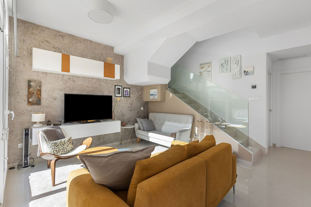 Se vende Villa - Chalet de 3 dormitorios en Costa Blanca, Alicante, España