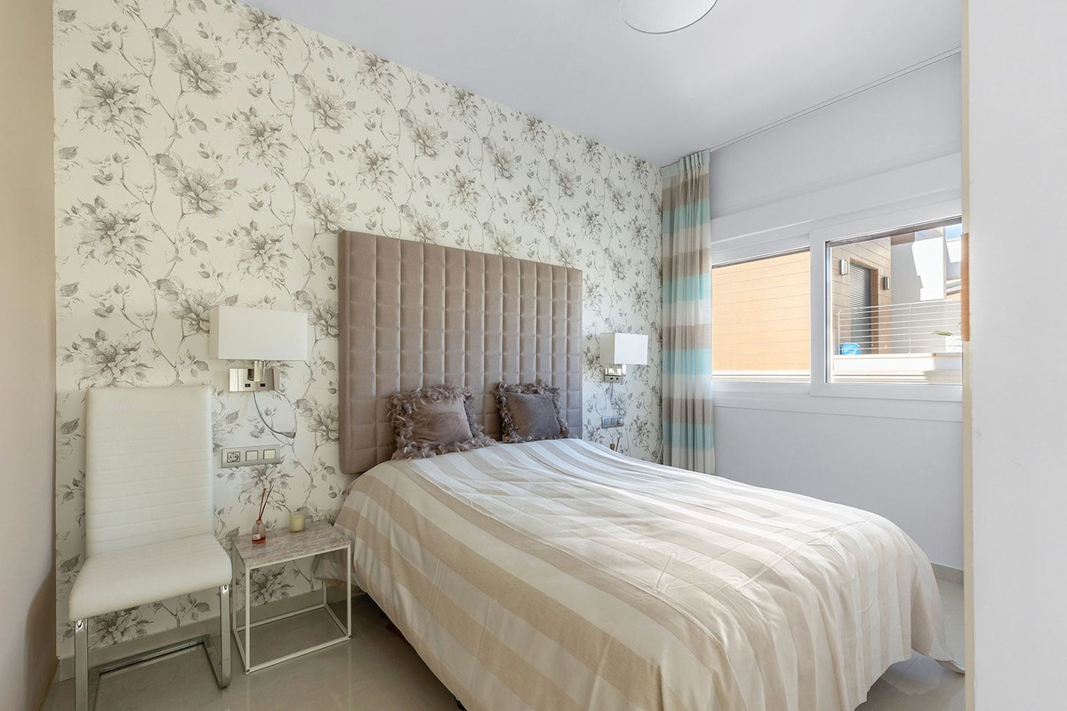 Se vende Villa - Chalet de 3 dormitorios en Costa Blanca, Alicante, España