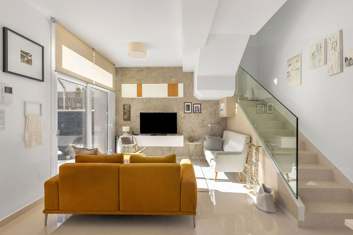 Se vende Villa - Chalet de 3 dormitorios en Costa Blanca, Alicante, España