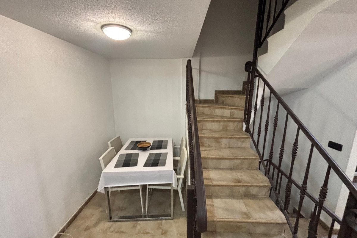 Se vende Adosada de 5 dormitorios en Costa Blanca, Alicante, España