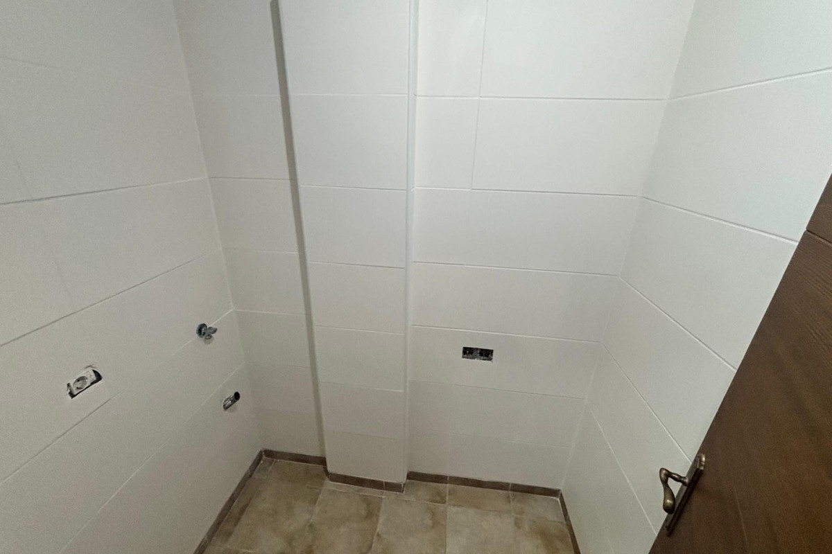 Se vende Adosada de 5 dormitorios en Costa Blanca, Alicante, España