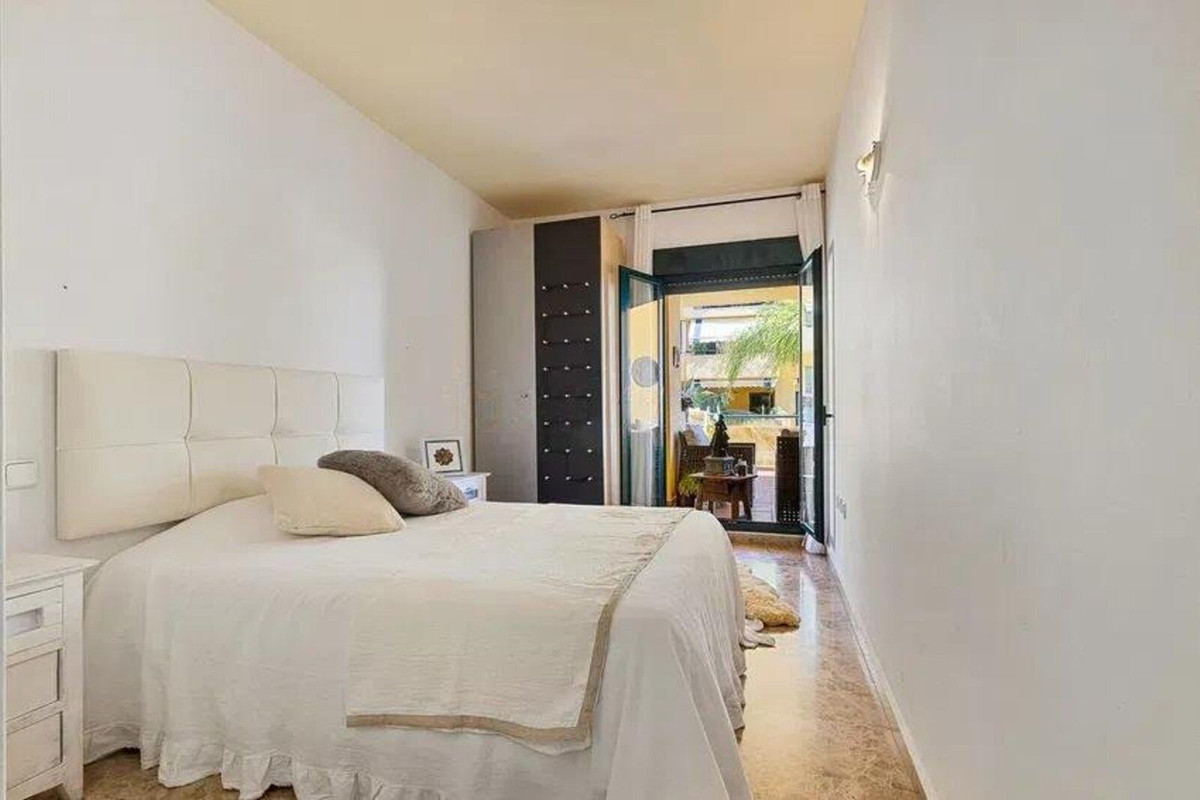 3 Bed Apartment for sale in San Pedro De Alcántara Costa Del Sol, Málaga, Spain