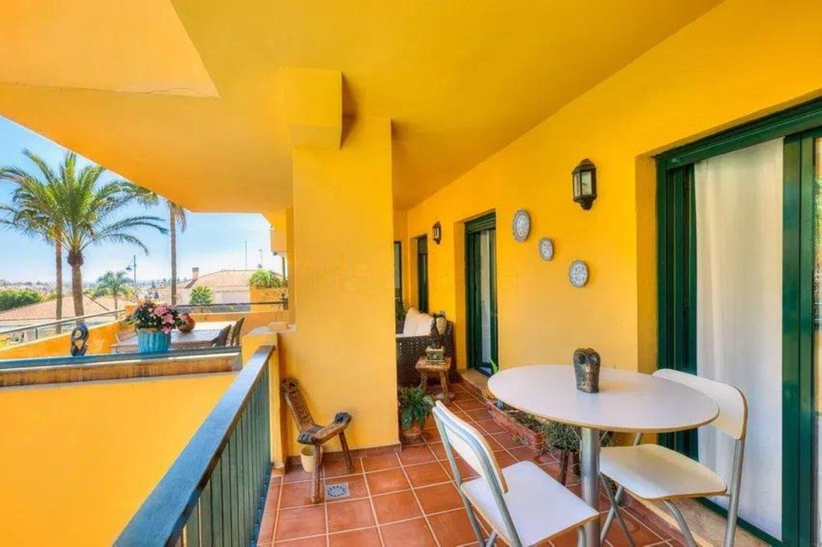 3 Bed Apartment for sale in San Pedro De Alcántara Costa Del Sol, Málaga, Spain