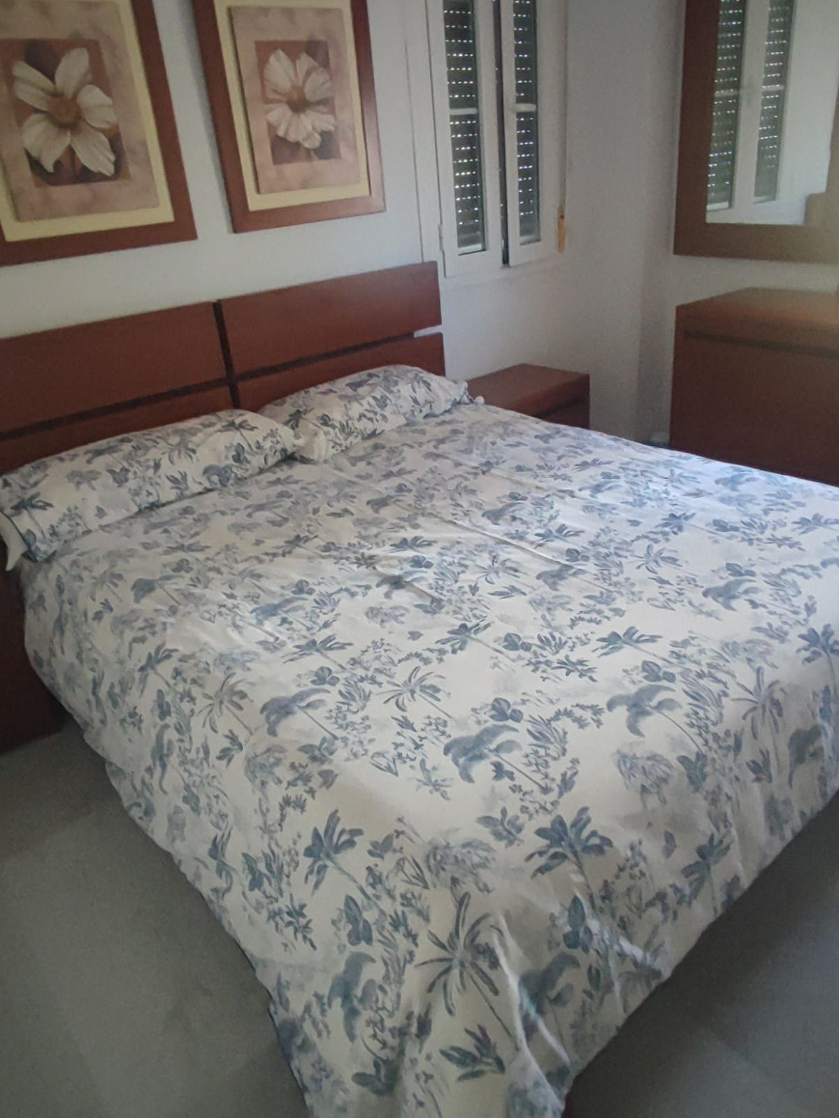 2 Bed Apartment for sale in The Golden Mile Costa Del Sol, Málaga, Spain