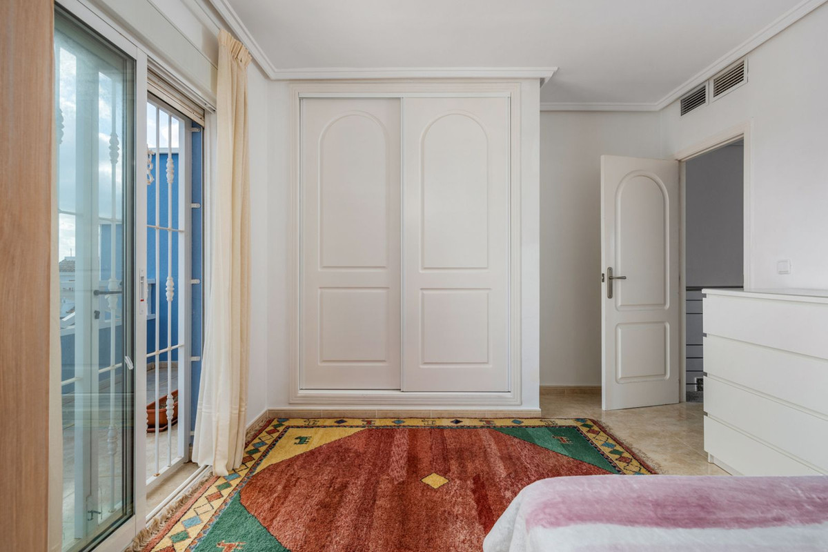 Se vende Adosada de 4 dormitorios en Costa Blanca, Alicante, España