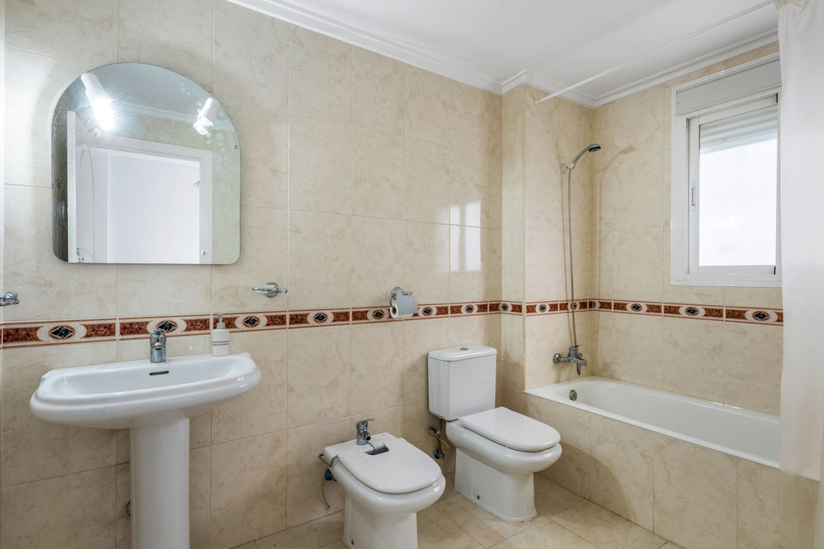 Se vende Adosada de 4 dormitorios en Costa Blanca, Alicante, España