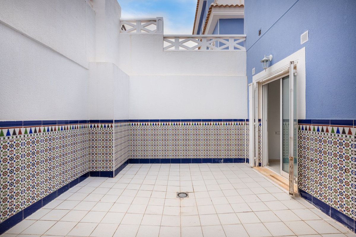 Se vende Adosada de 4 dormitorios en Costa Blanca, Alicante, España