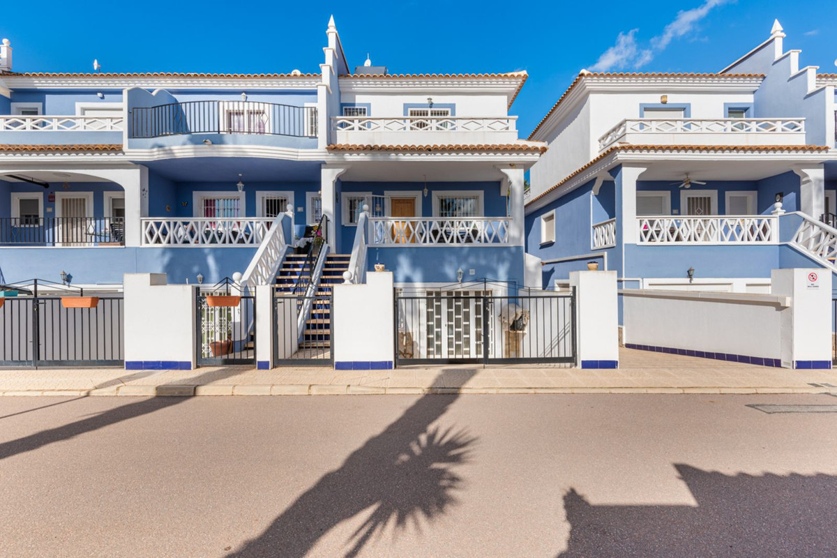 Se vende Adosada de 4 dormitorios en Costa Blanca, Alicante, España