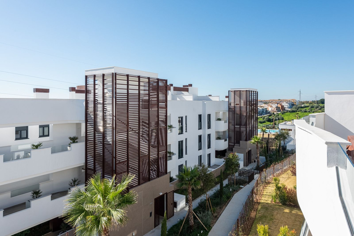 4 Bed Apartment for sale in Estepona Costa Del Sol, Málaga, Spain