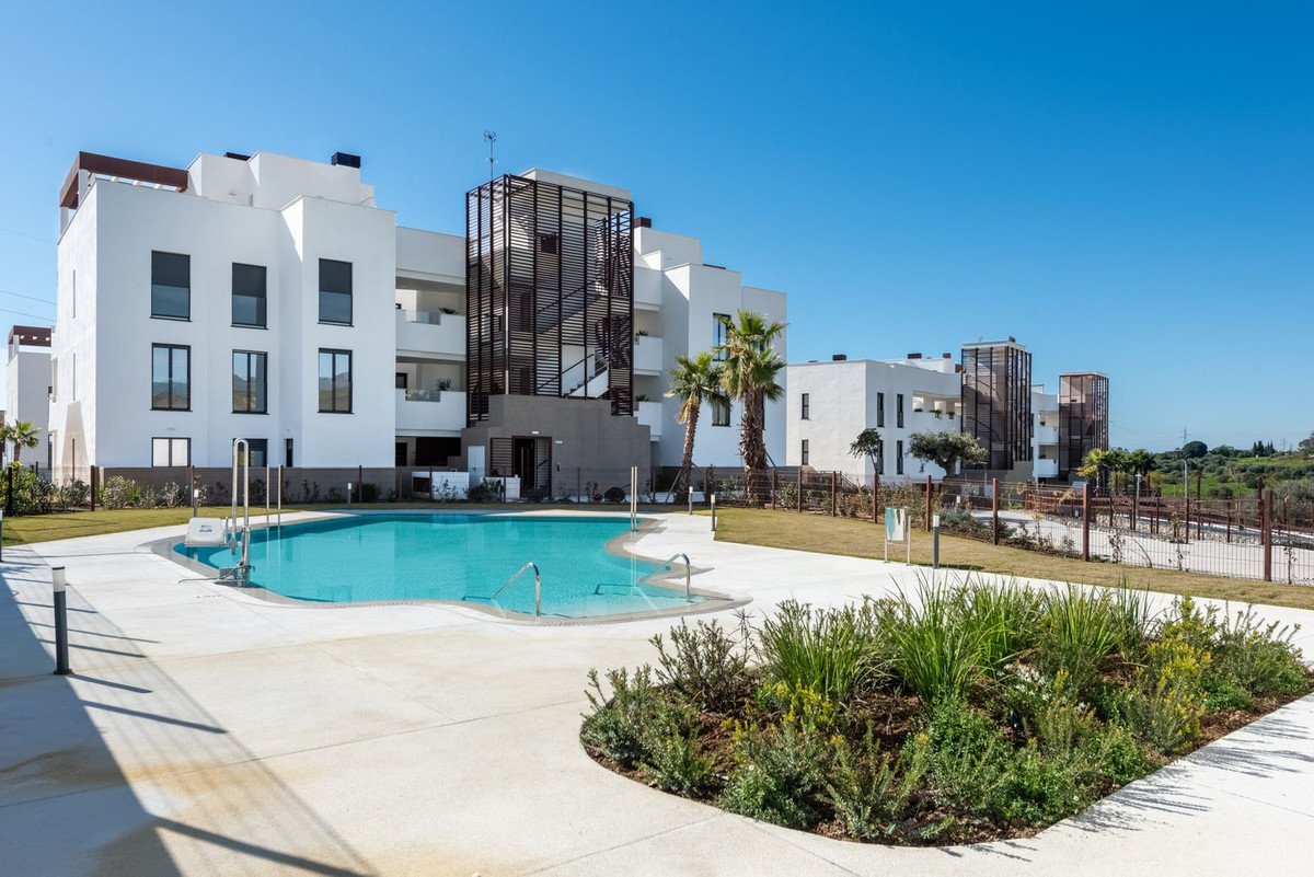 4 Bed Apartment for sale in Estepona Costa Del Sol, Málaga, Spain