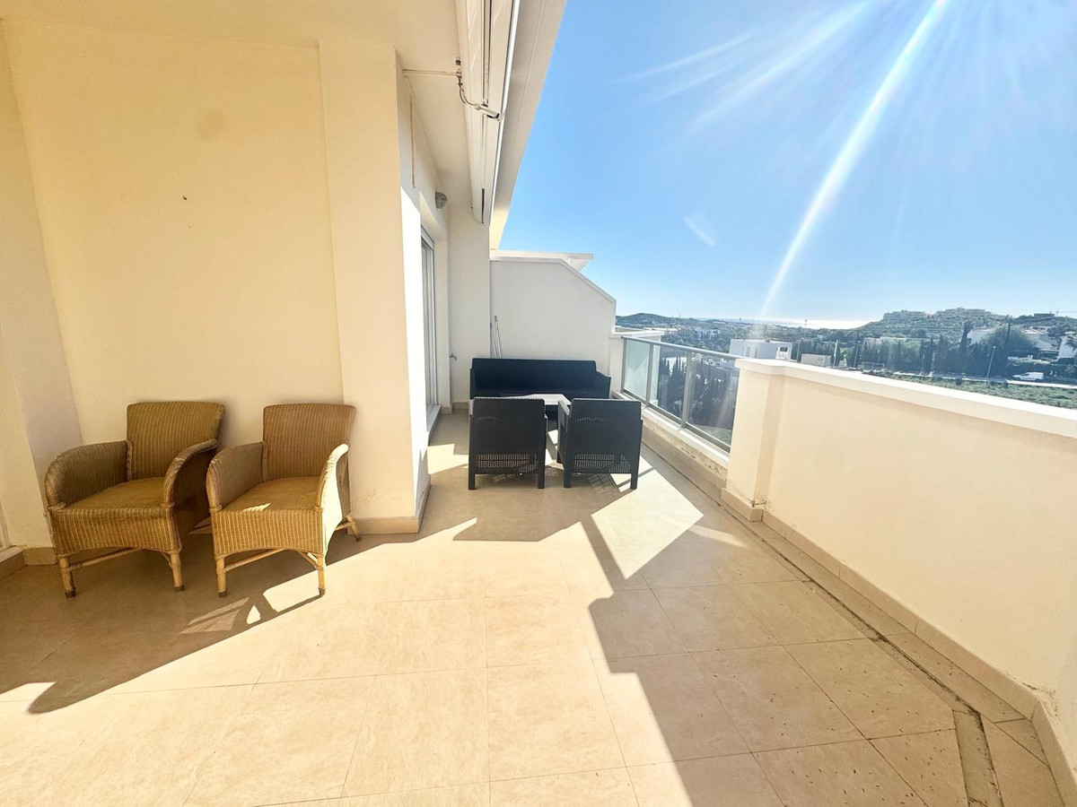 2 Bed Apartment for sale in Cerros Del Aguila Costa Del Sol, Málaga, Spain