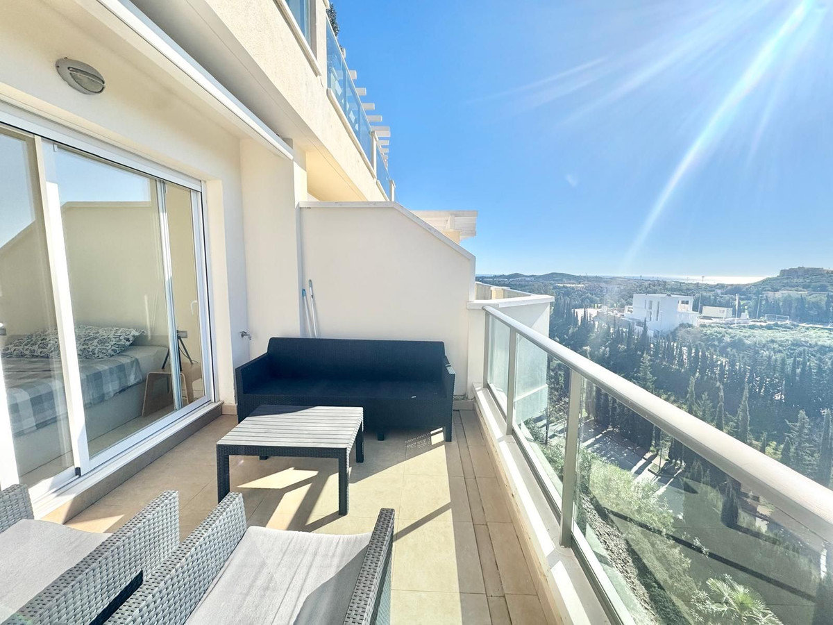 2 Bed Apartment for sale in Cerros Del Aguila Costa Del Sol, Málaga, Spain