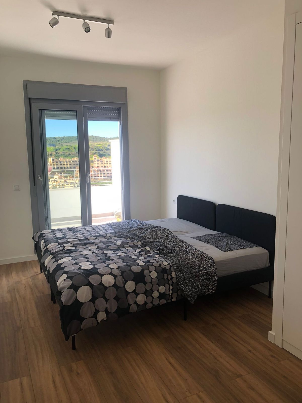 2 Bed Apartment for sale in Estepona Costa Del Sol, Málaga, Spain