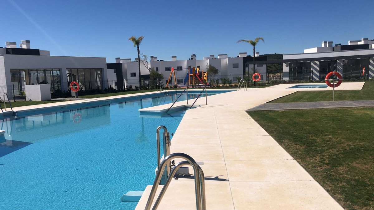 2 Bed Apartment for sale in Estepona Costa Del Sol, Málaga, Spain
