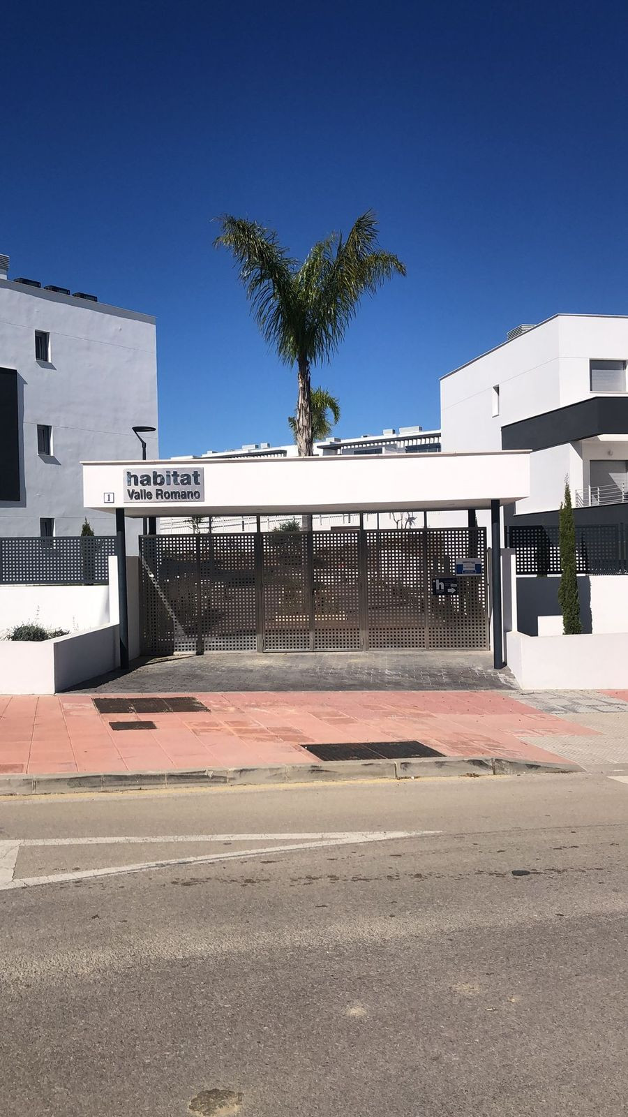 2 Bed Apartment for sale in Estepona Costa Del Sol, Málaga, Spain