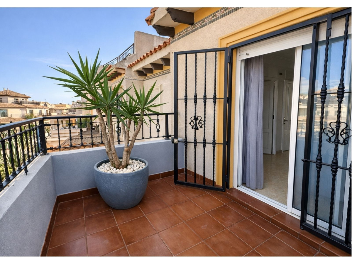 2 Bed Townhouse for sale in La Zenia Costa Blanca, Alicante, Spain