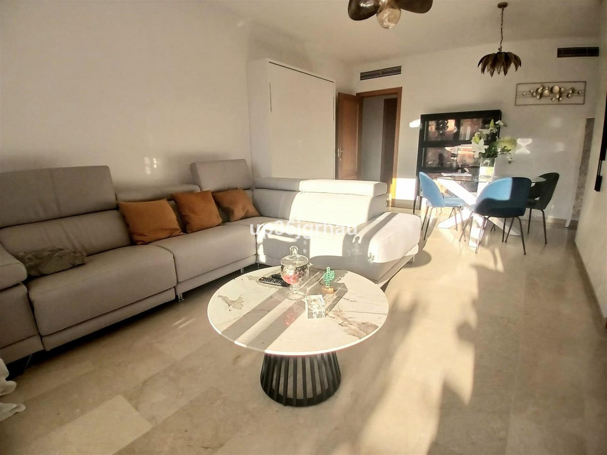 Se vende Apartamento Planta Media de 2 dormitorios en Costa Del Sol, Málaga, España