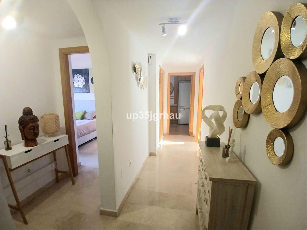 Se vende Apartamento Planta Media de 2 dormitorios en Costa Del Sol, Málaga, España