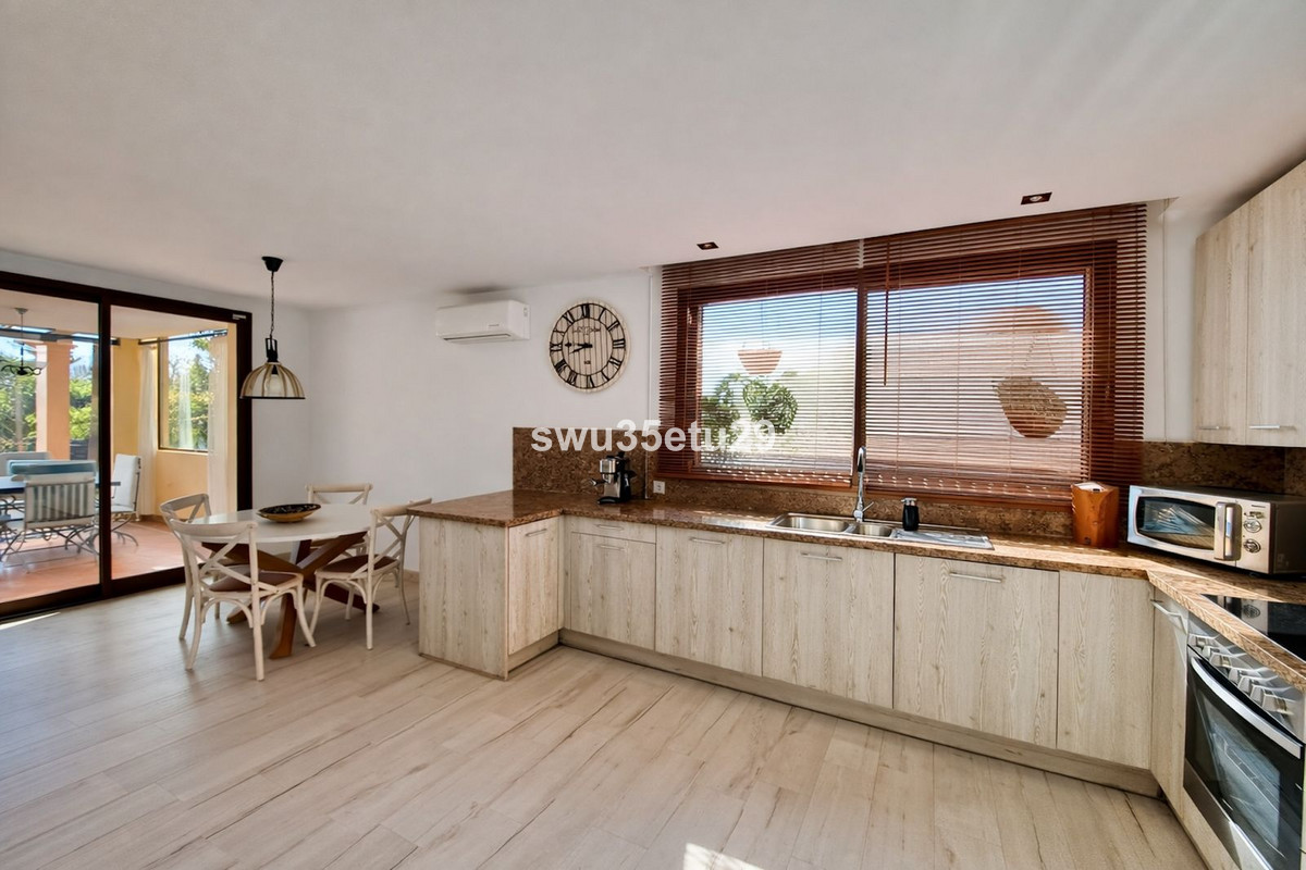 Se vende Apartamento Planta Baja de 2 dormitorios en Costa Del Sol, Málaga, España