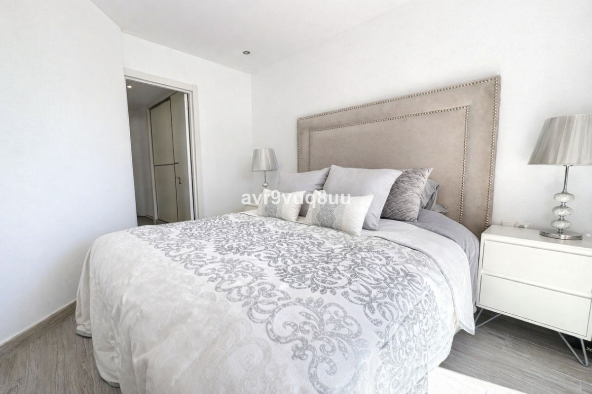 Se vende Pareada de 4 dormitorios en Costa Del Sol, Málaga, España