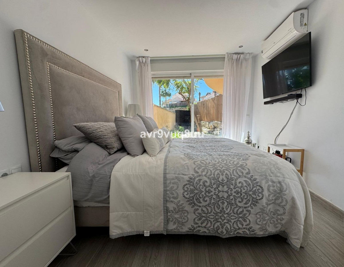 Se vende Pareada de 4 dormitorios en Costa Del Sol, Málaga, España