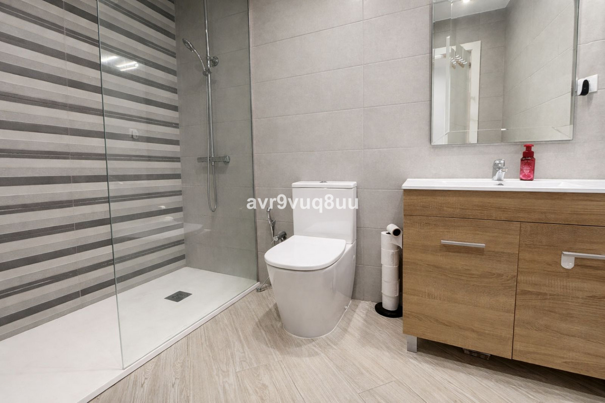 Se vende Pareada de 4 dormitorios en Costa Del Sol, Málaga, España