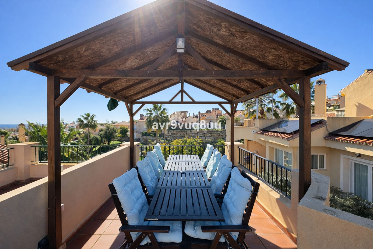 Se vende Pareada de 4 dormitorios en Costa Del Sol, Málaga, España