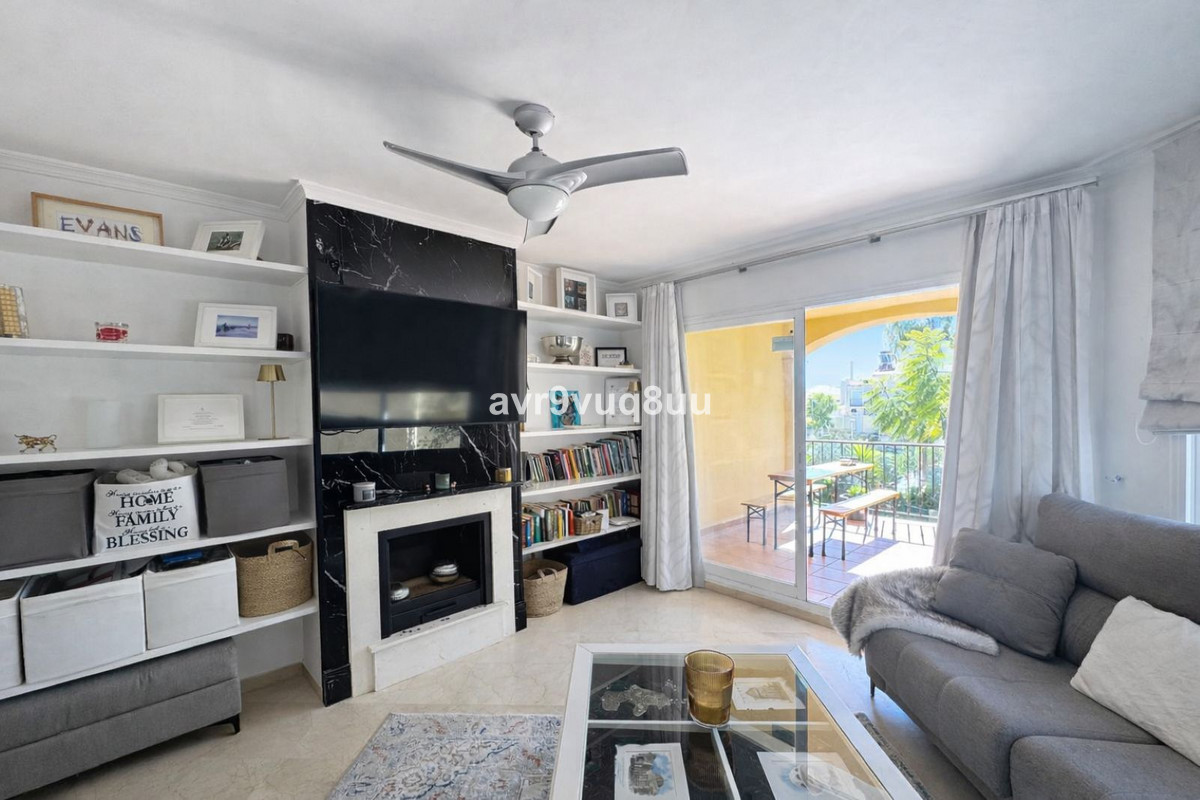 Se vende Pareada de 4 dormitorios en Costa Del Sol, Málaga, España