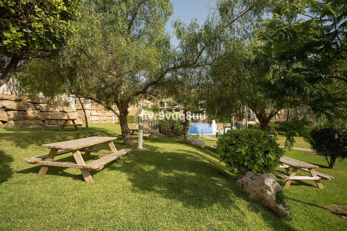 Se vende Pareada de 4 dormitorios en Costa Del Sol, Málaga, España