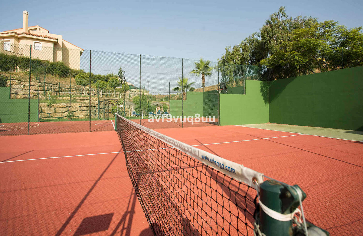 Se vende Pareada de 4 dormitorios en Costa Del Sol, Málaga, España