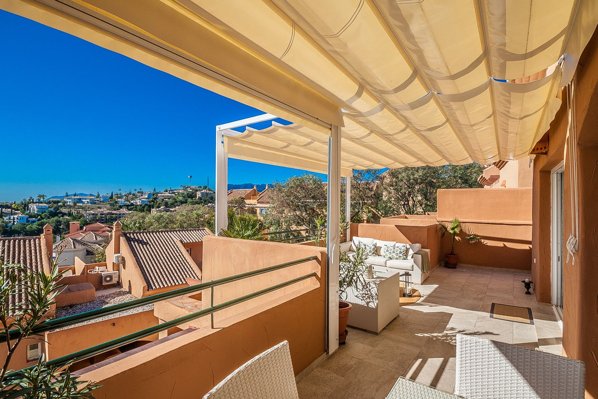 2 Bed Apartment for sale in Elviria Costa Del Sol, Málaga, Spain