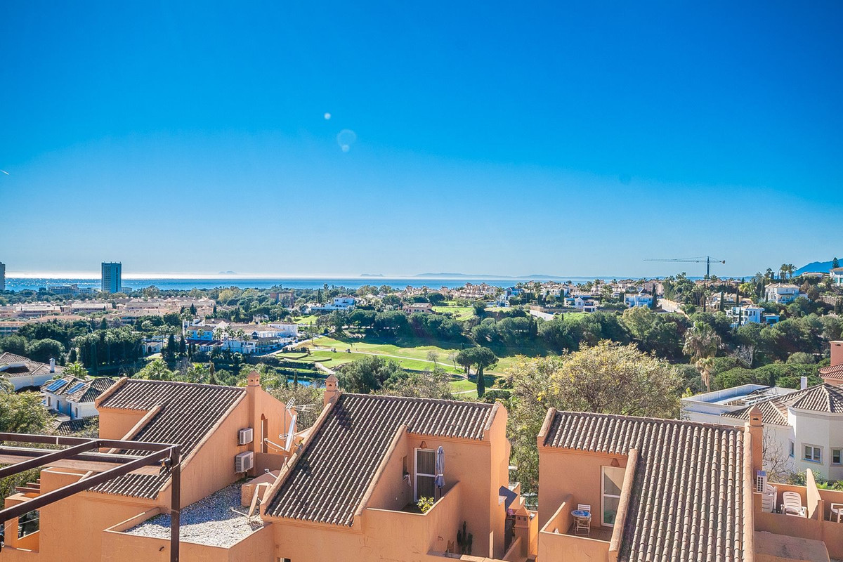 2 Bed Apartment for sale in Elviria Costa Del Sol, Málaga, Spain