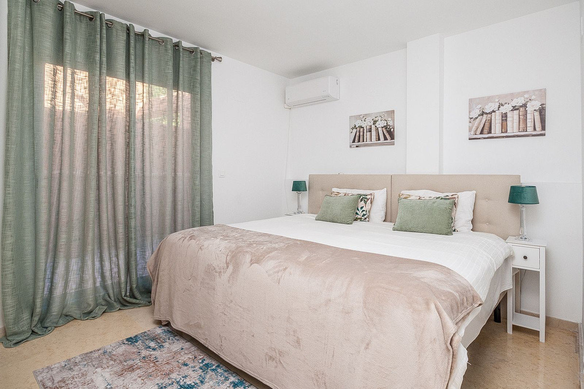 2 Bed Apartment for sale in Elviria Costa Del Sol, Málaga, Spain