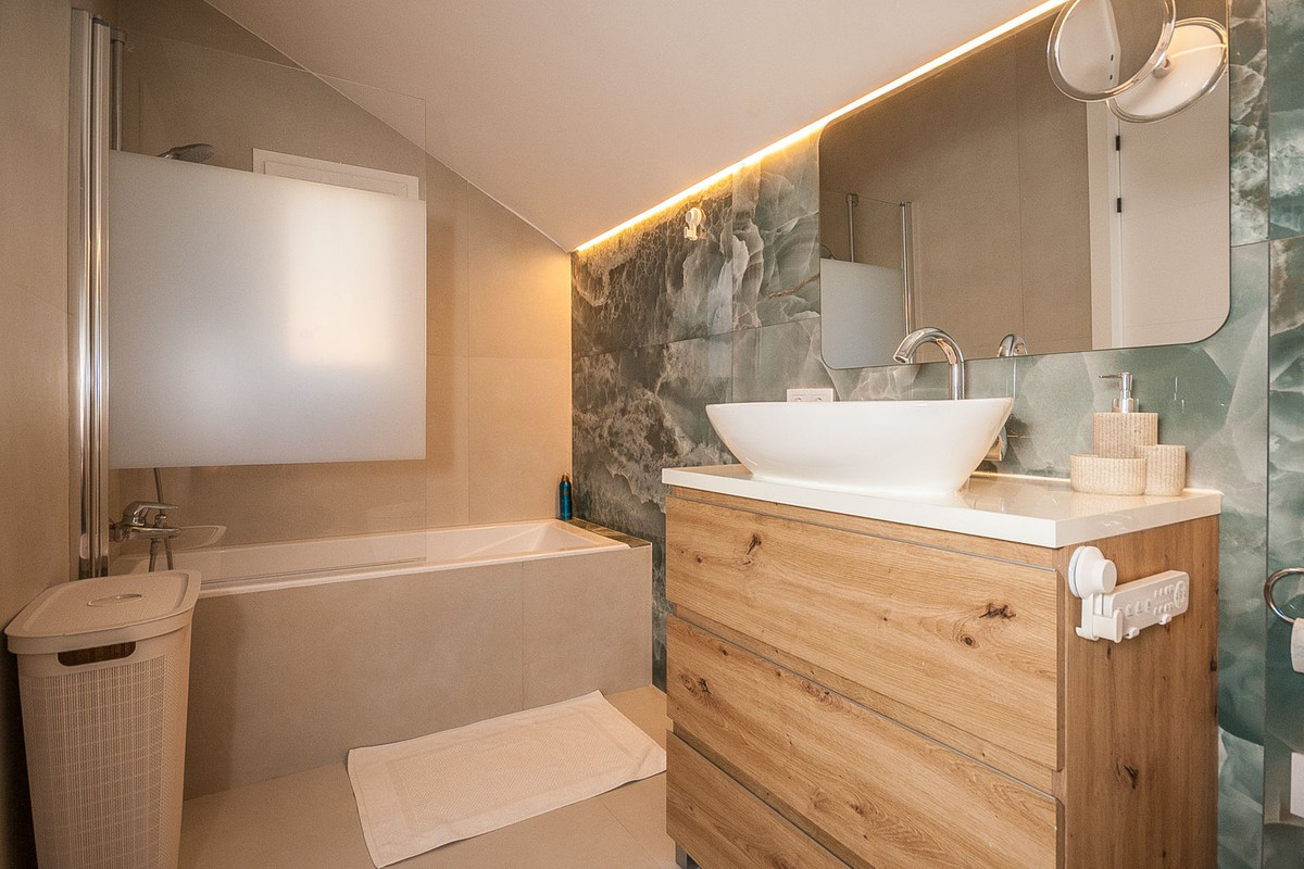 2 Bed Apartment for sale in Elviria Costa Del Sol, Málaga, Spain
