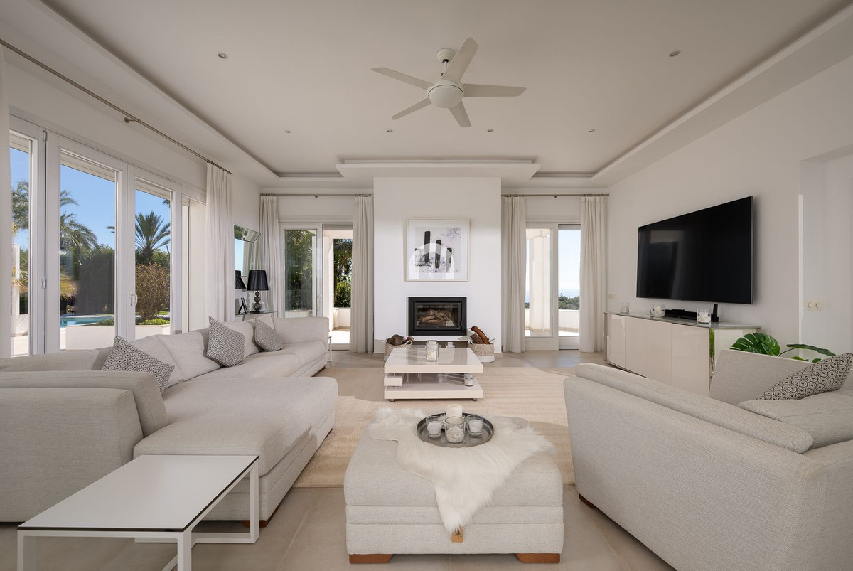 Se vende Villa - Chalet de 9 dormitorios en Costa Del Sol, Málaga, España