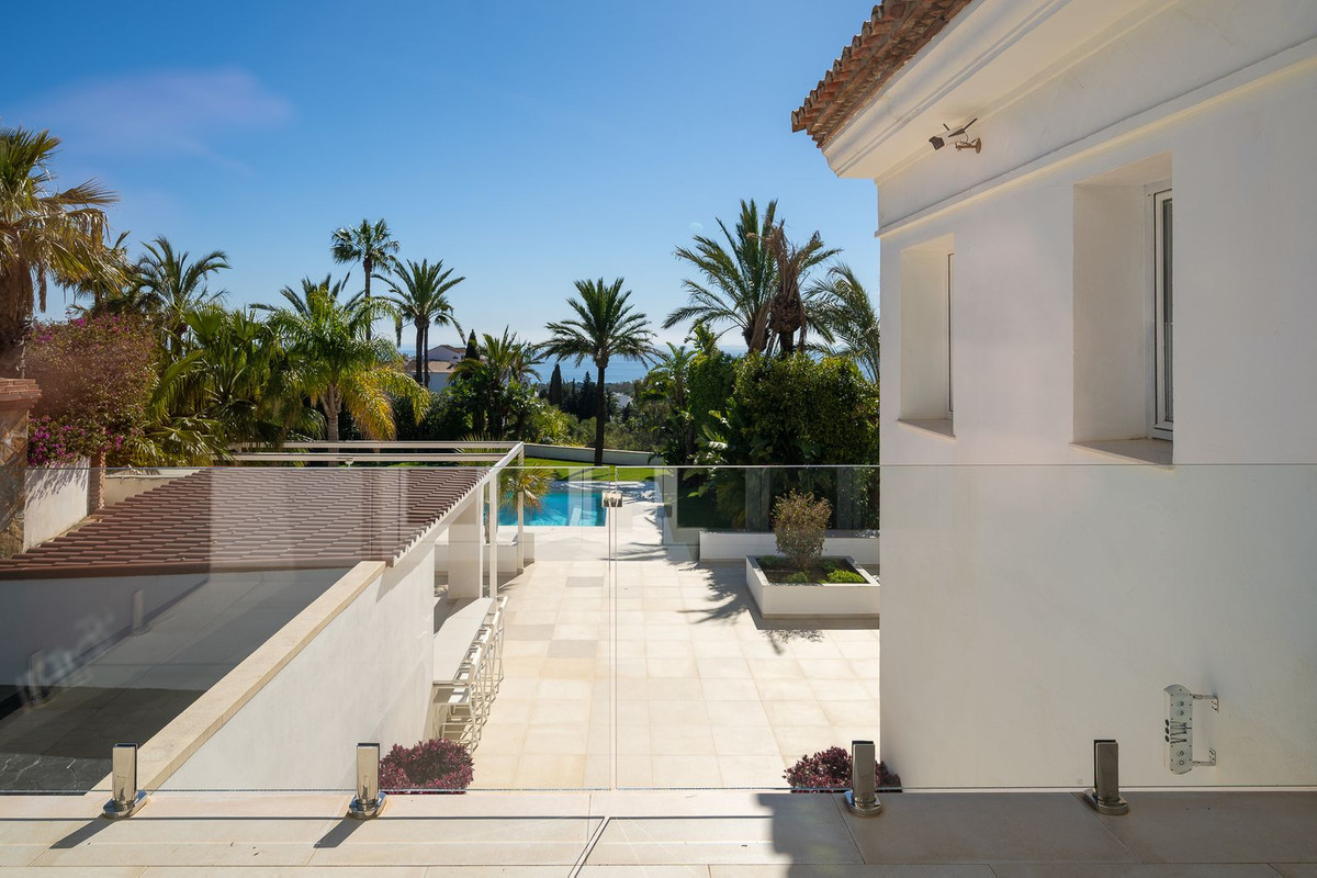 Se vende Villa - Chalet de 9 dormitorios en Costa Del Sol, Málaga, España