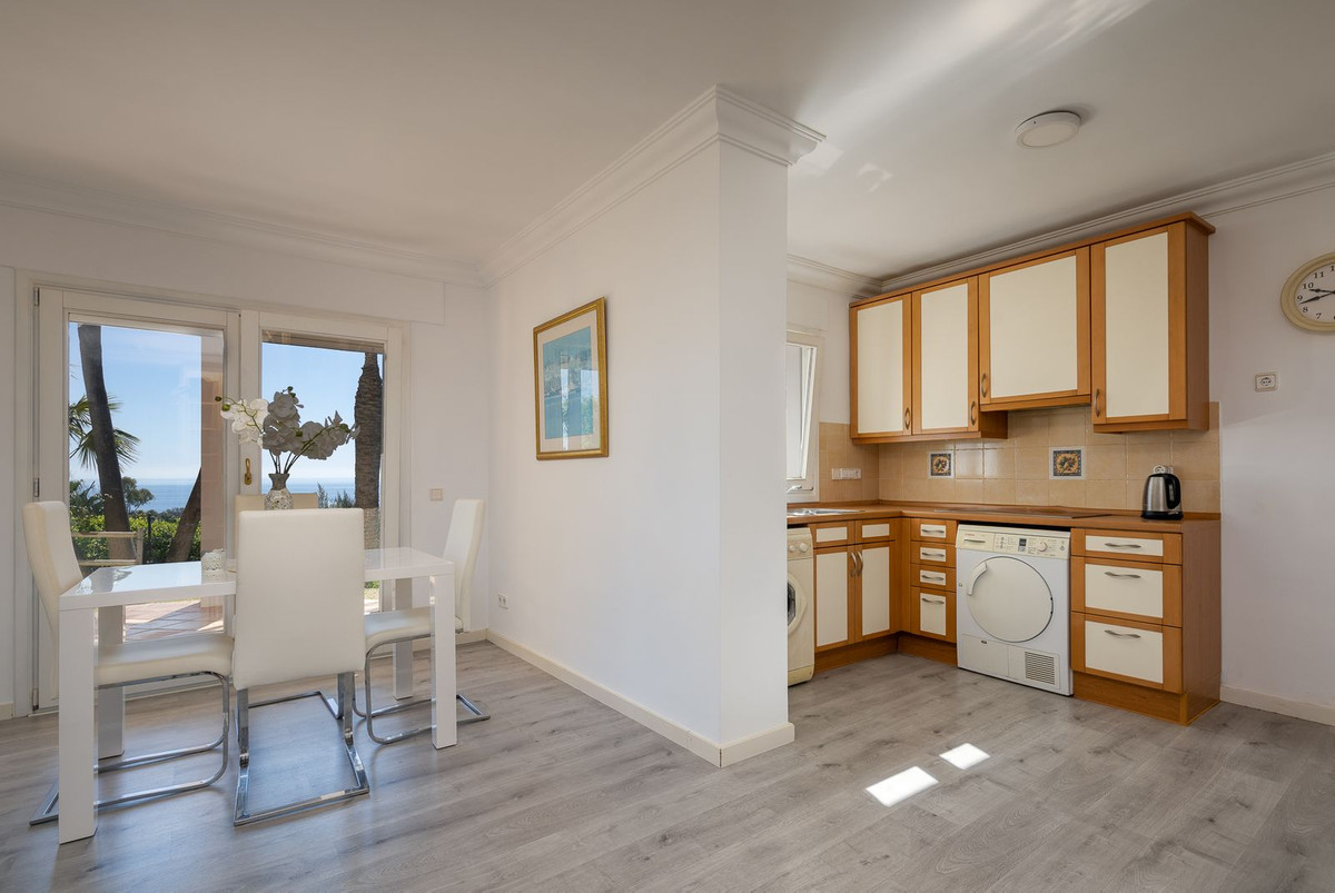Se vende Villa - Chalet de 9 dormitorios en Costa Del Sol, Málaga, España