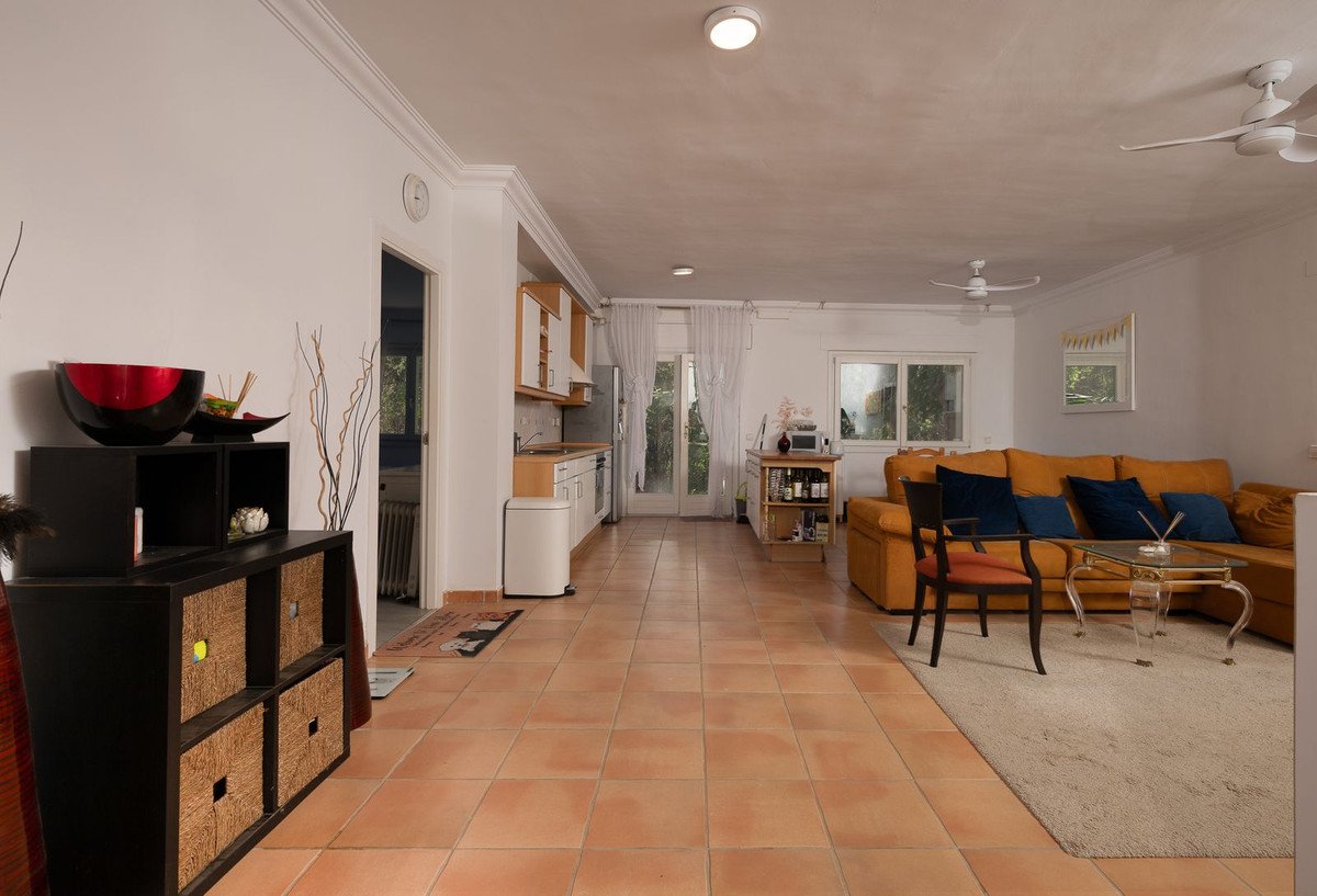 Se vende Villa - Chalet de 9 dormitorios en Costa Del Sol, Málaga, España