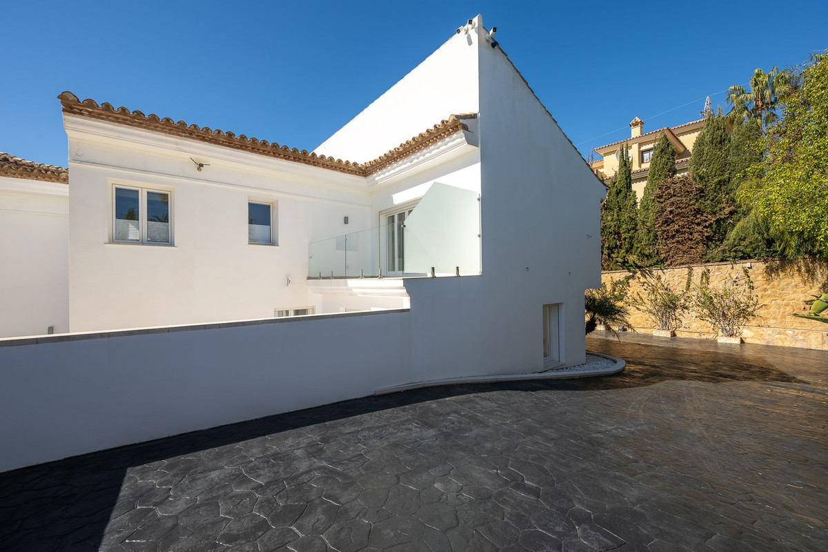 Se vende Villa - Chalet de 9 dormitorios en Costa Del Sol, Málaga, España