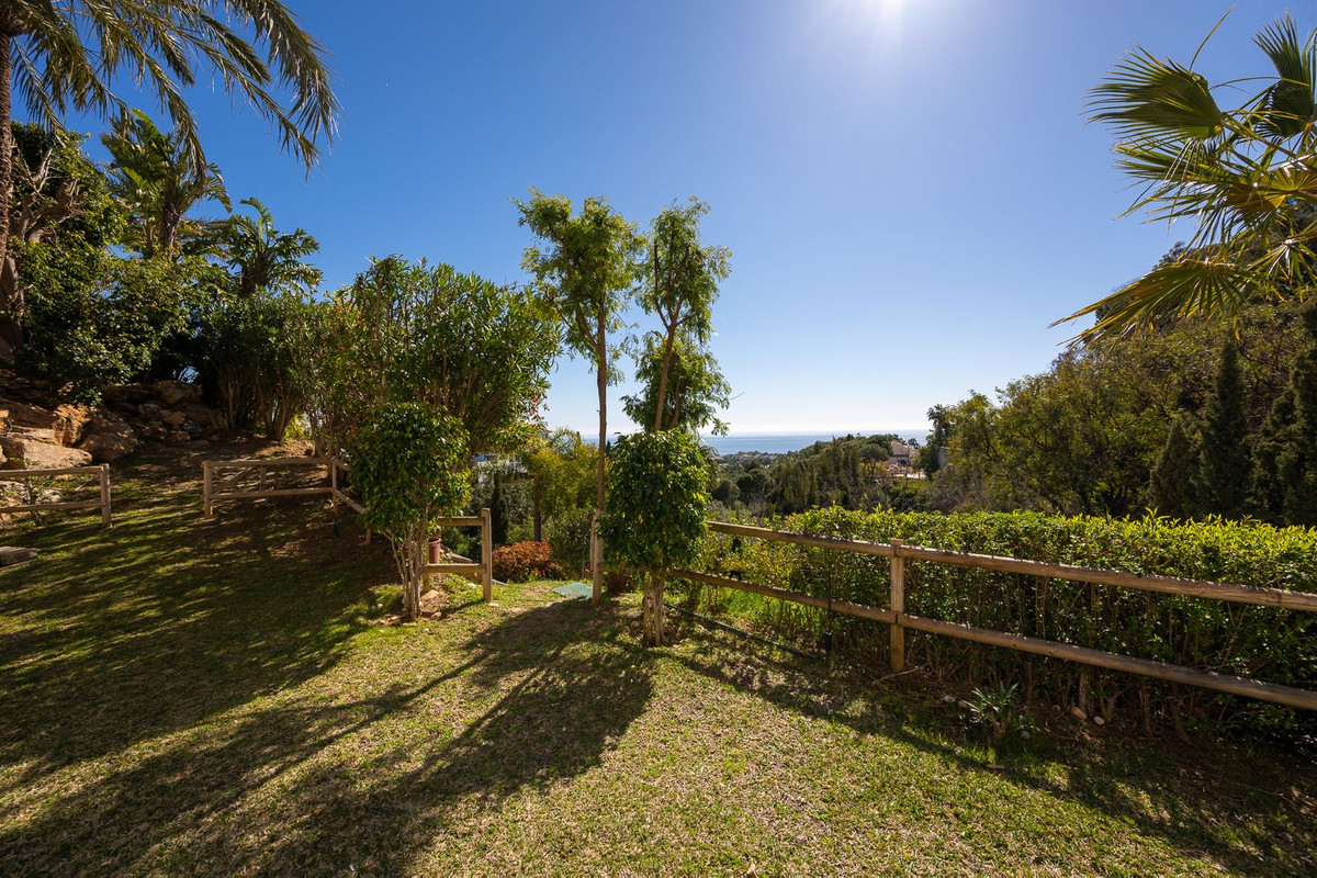 Se vende Villa - Chalet de 9 dormitorios en Costa Del Sol, Málaga, España