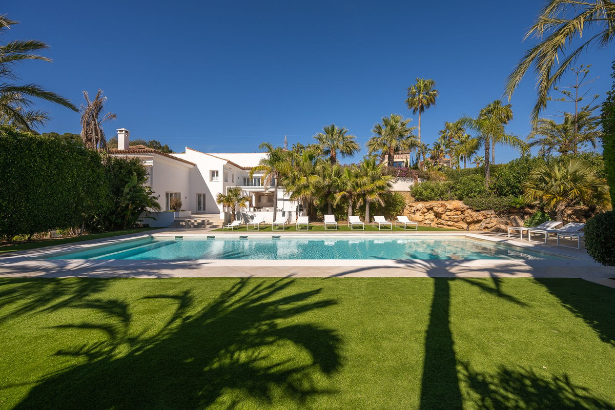 Se vende Villa - Chalet de 9 dormitorios en Costa Del Sol, Málaga, España
