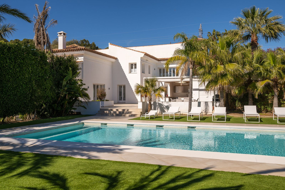 Se vende Villa - Chalet de 9 dormitorios en Costa Del Sol, Málaga, España