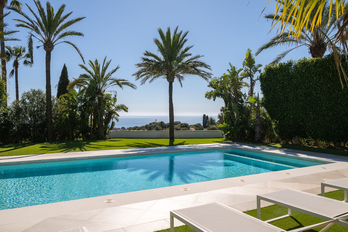 Se vende Villa - Chalet de 9 dormitorios en Costa Del Sol, Málaga, España