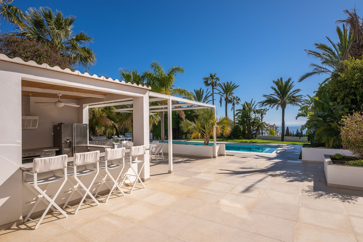 Se vende Villa - Chalet de 9 dormitorios en Costa Del Sol, Málaga, España